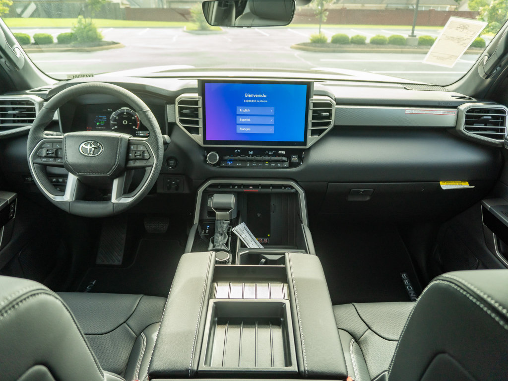 New 2026 Toyota Tundra Limited w/ Power Package AWD/4WD image 20