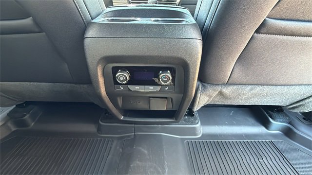 New 2026 Chevrolet Traverse High Country w/ LPO, Floor Liner Package image 40