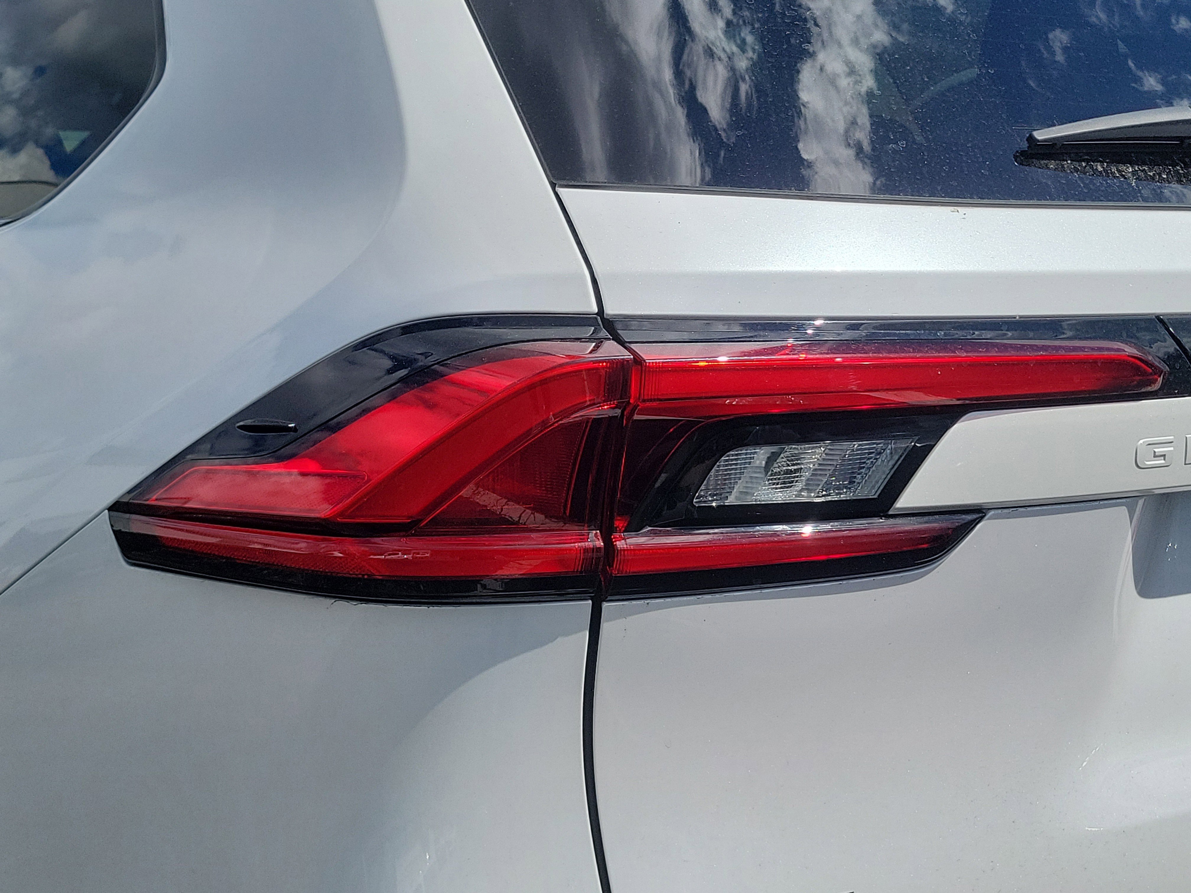 Used 2024 Toyota Grand Highlander XLE image 9