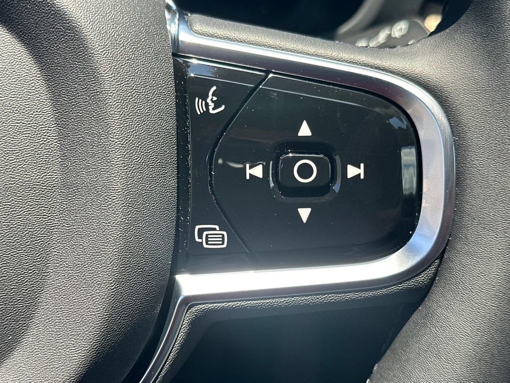 New 2026 Volvo XC60 T8 Core w/ Climate Package AWD/4WD image 19