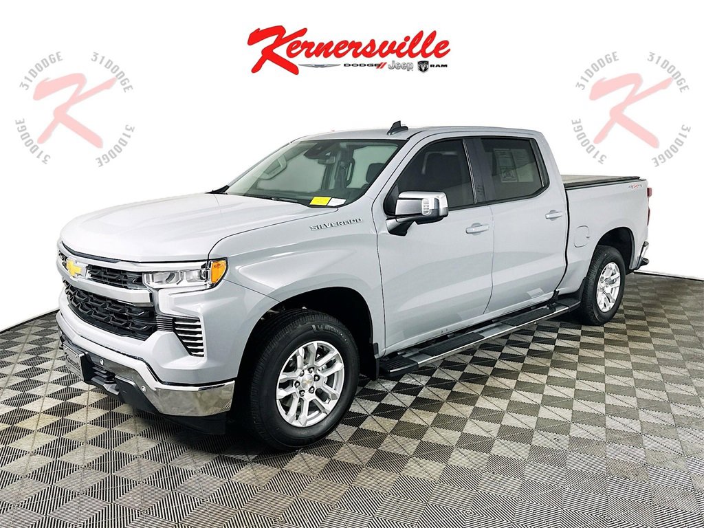 Used 2024 Chevrolet Silverado 1500 LT w/ Max Trailering Package image 3