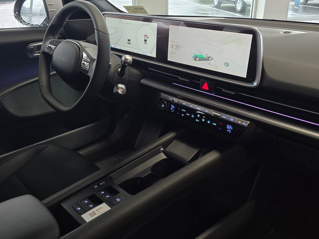 New 2025 Hyundai Ioniq 6 SEL image 31
