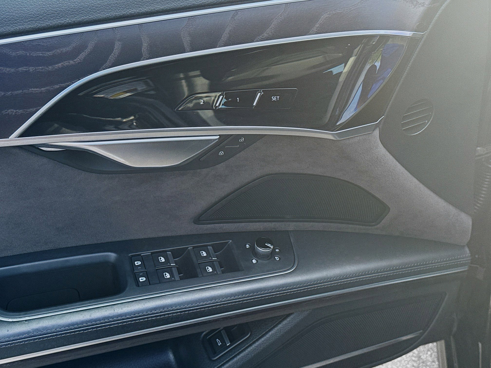 Used 2020 Audi A8 L 4.0T w/ Executive Package image 17