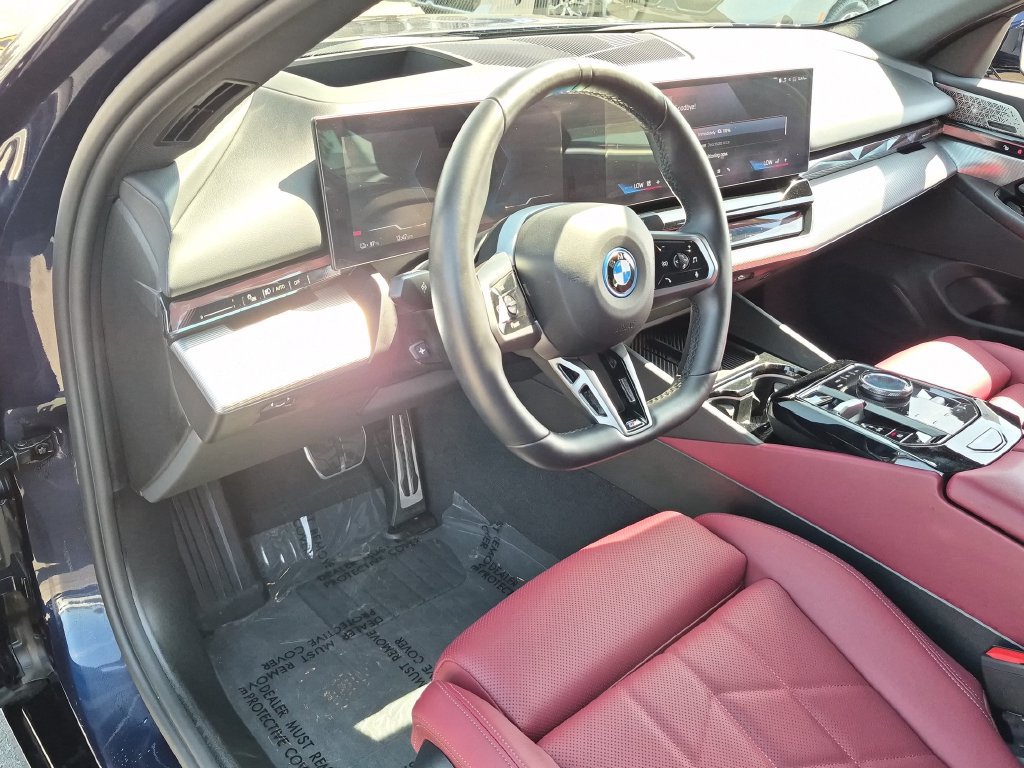 Certified 2026 BMW i5 eDrive40 w/ M Sport Package RWD image 8