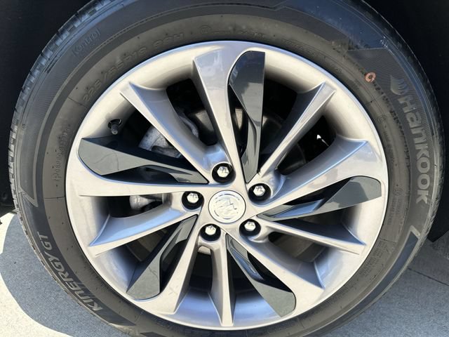 Certified 2023 Buick Encore GX Select w/ Sport Touring Package FWD image 21