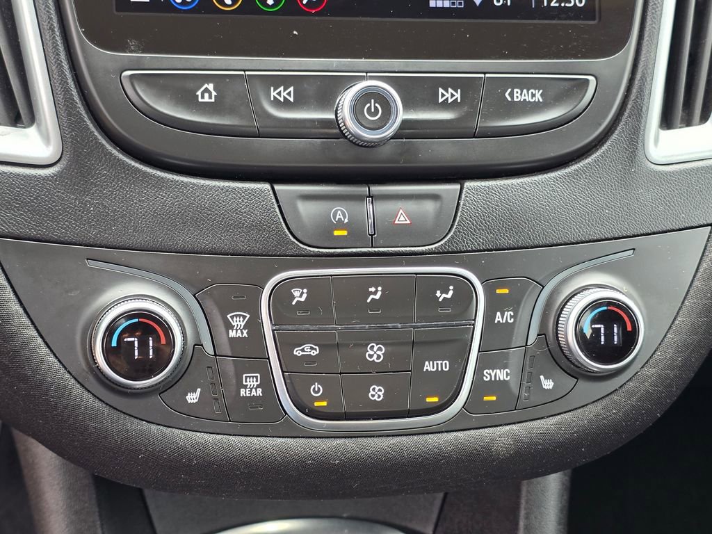 Used 2024 Chevrolet Malibu LT image 24