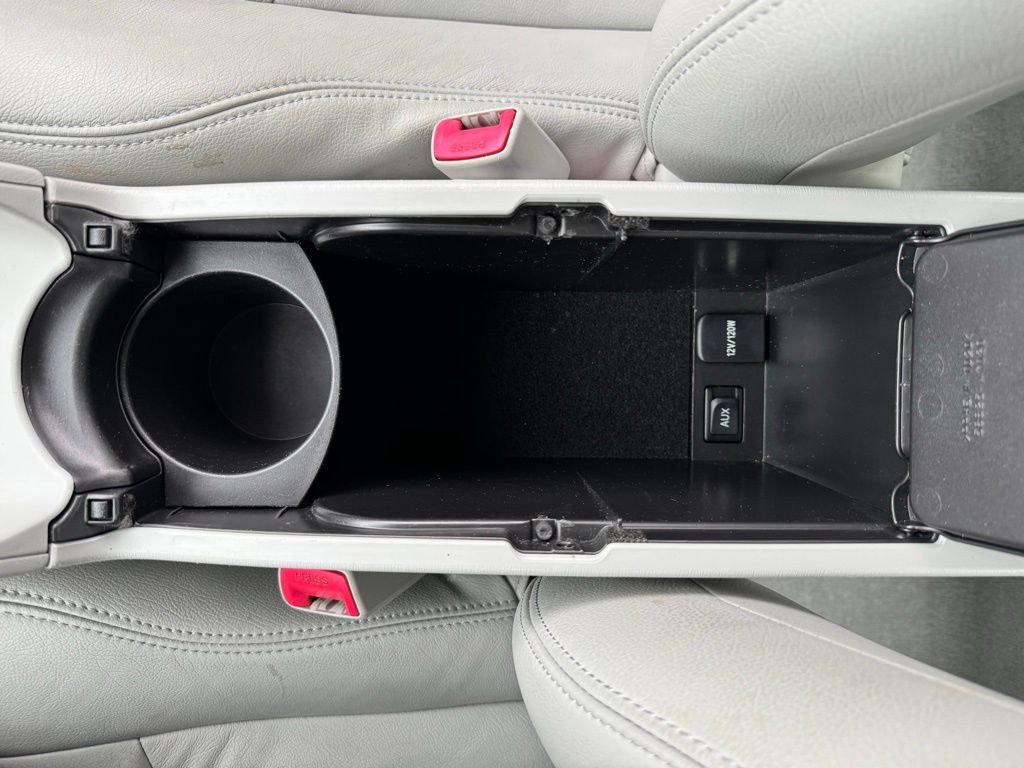 Used 2010 Toyota Prius Two FWD image 19