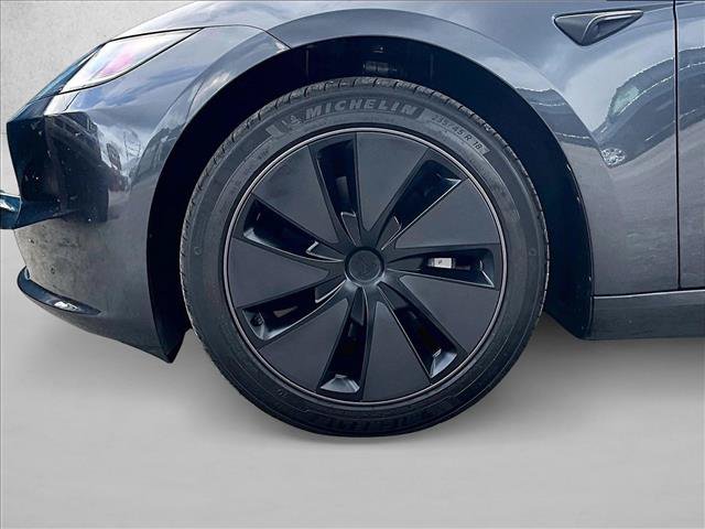 Used 2025 Tesla Model 3 Long Range RWD image 10
