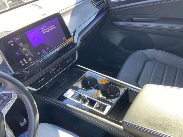 Used 2024 Volkswagen Atlas Cross Sport SEL R-Line image 38