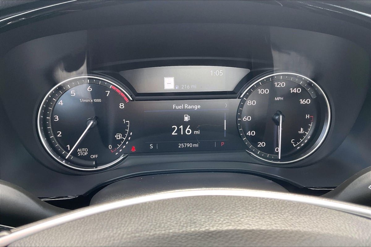 Used 2025 Cadillac XT5 Premium Luxury FWD image 18