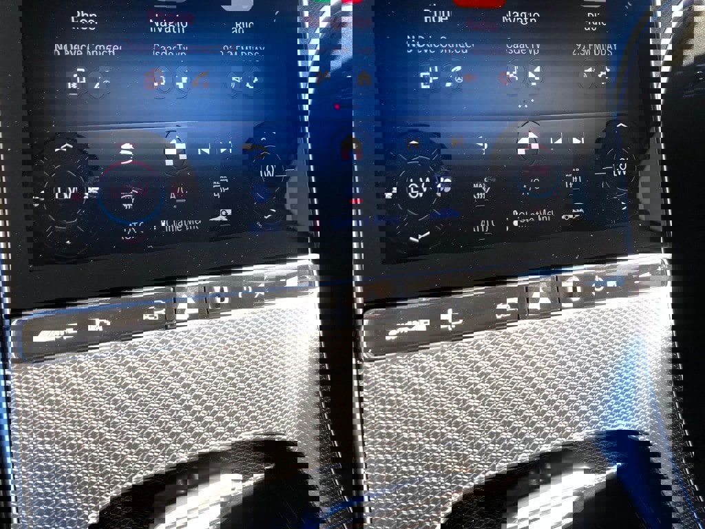 New 2026 Mercedes-Benz C 43 AMG 4MATIC Sedan image 30