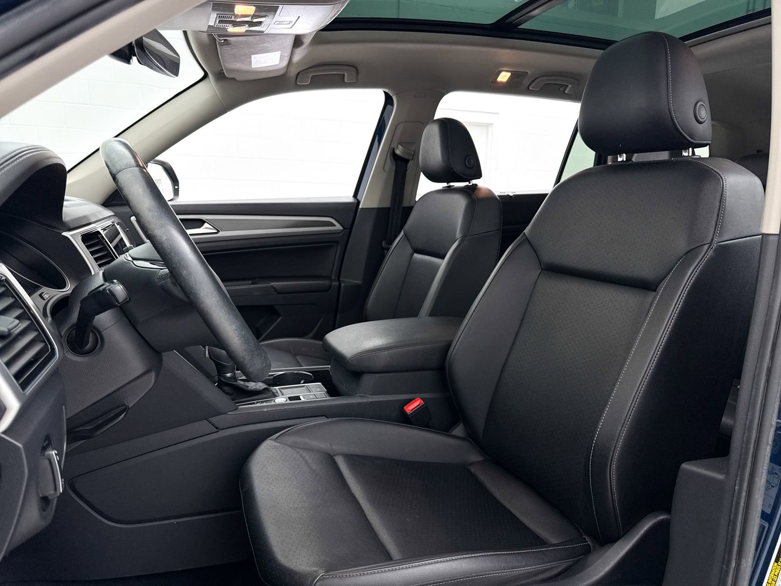 Used 2018 Volkswagen Atlas SEL FWD image 19