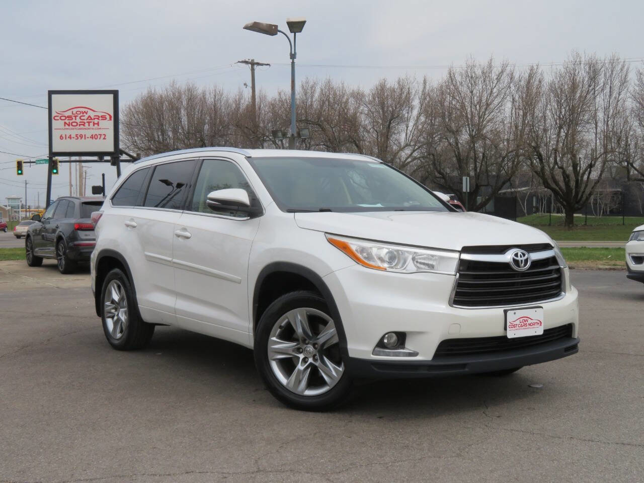 Used 2015 Toyota Highlander Limited image 1