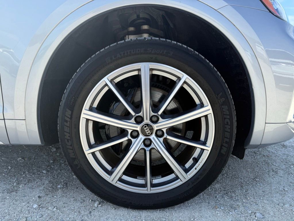 Used 2023 Audi SQ5 Premium Plus w/ Premium Plus Package AWD/4WD image 17