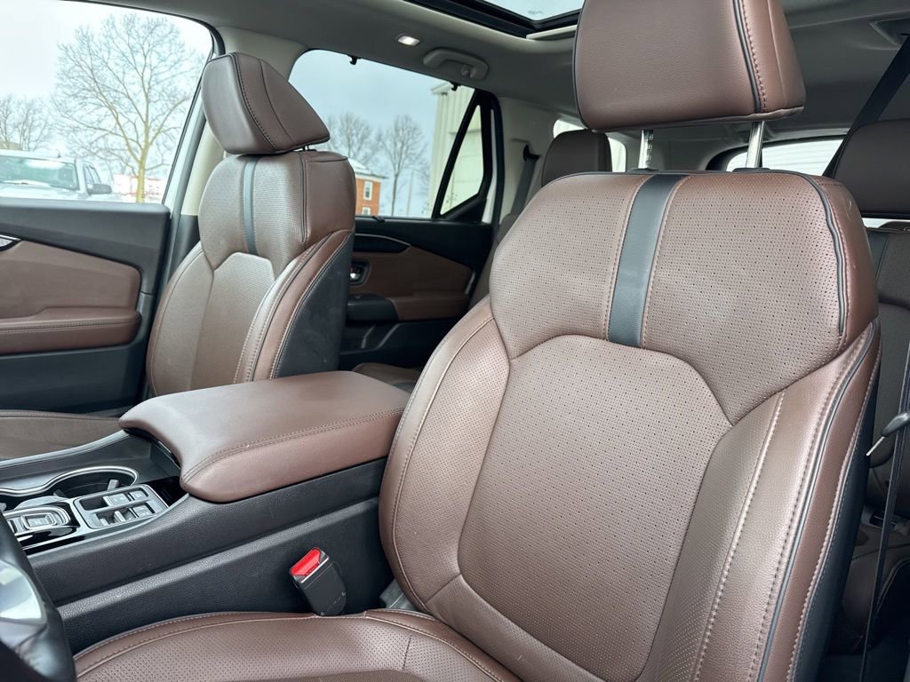 Used 2024 Honda Pilot Elite image 32
