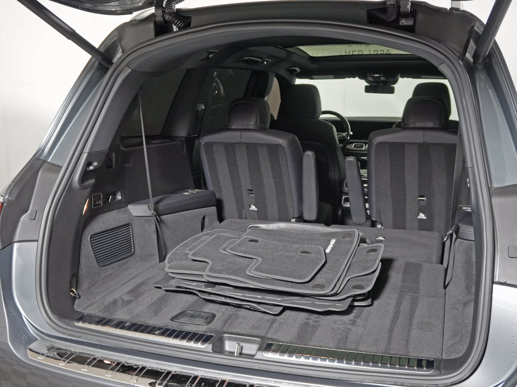 Certified 2024 Mercedes-Benz GLS 450 4MATIC image 37