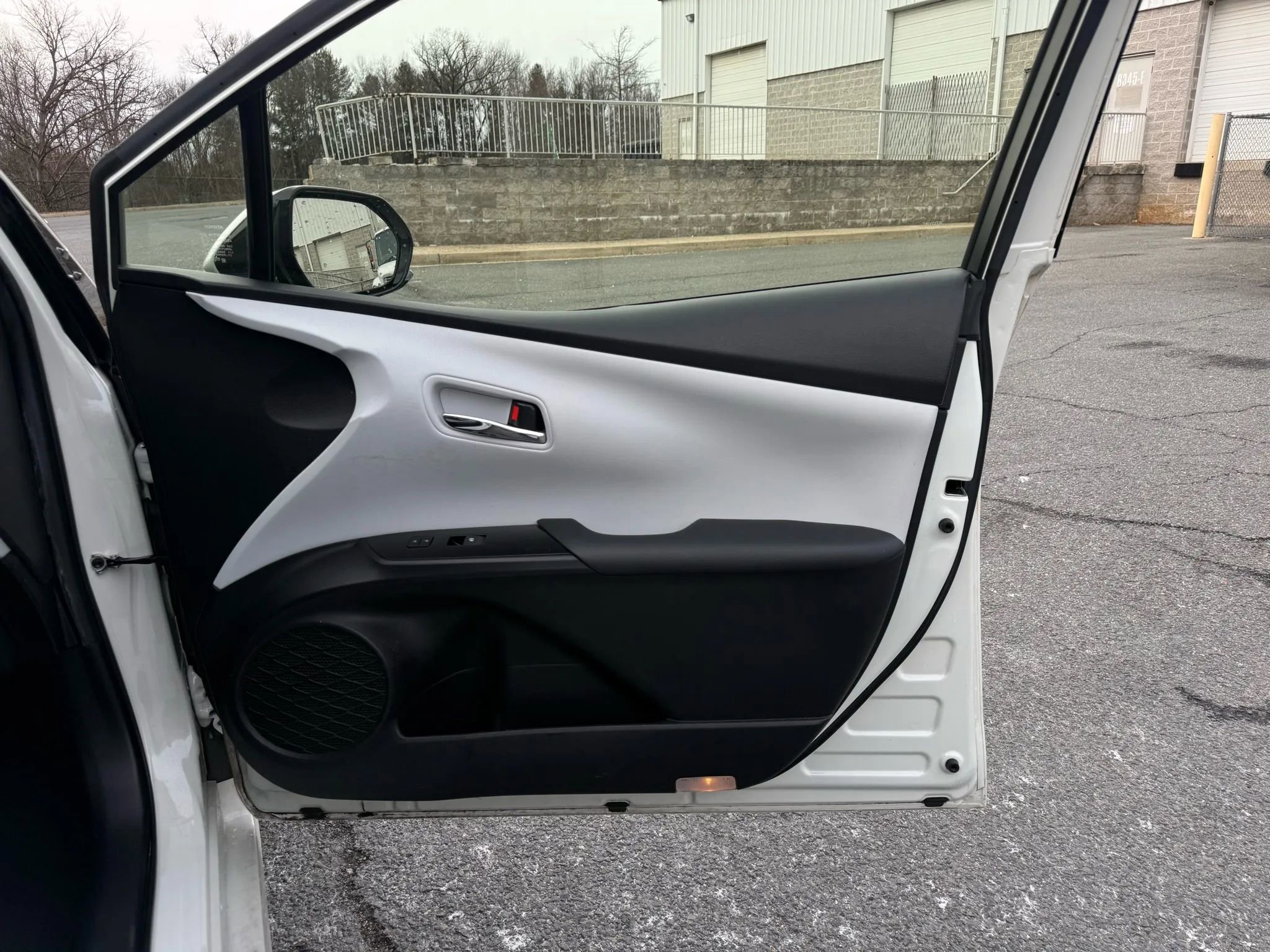 Used 2018 Toyota Prius Two image 21