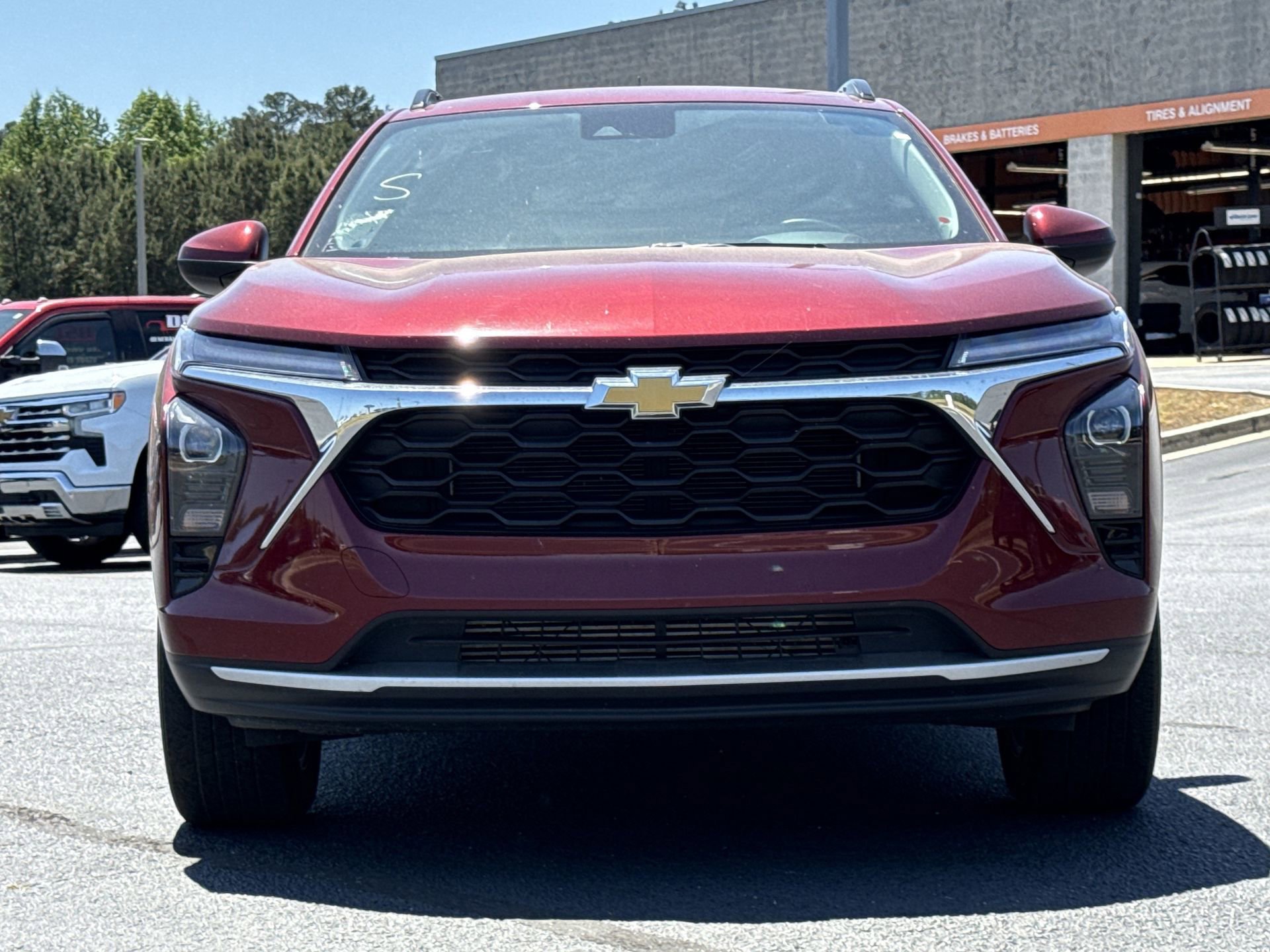 Used 2025 Chevrolet Trax LT w/ LT Convenience Package FWD image 25