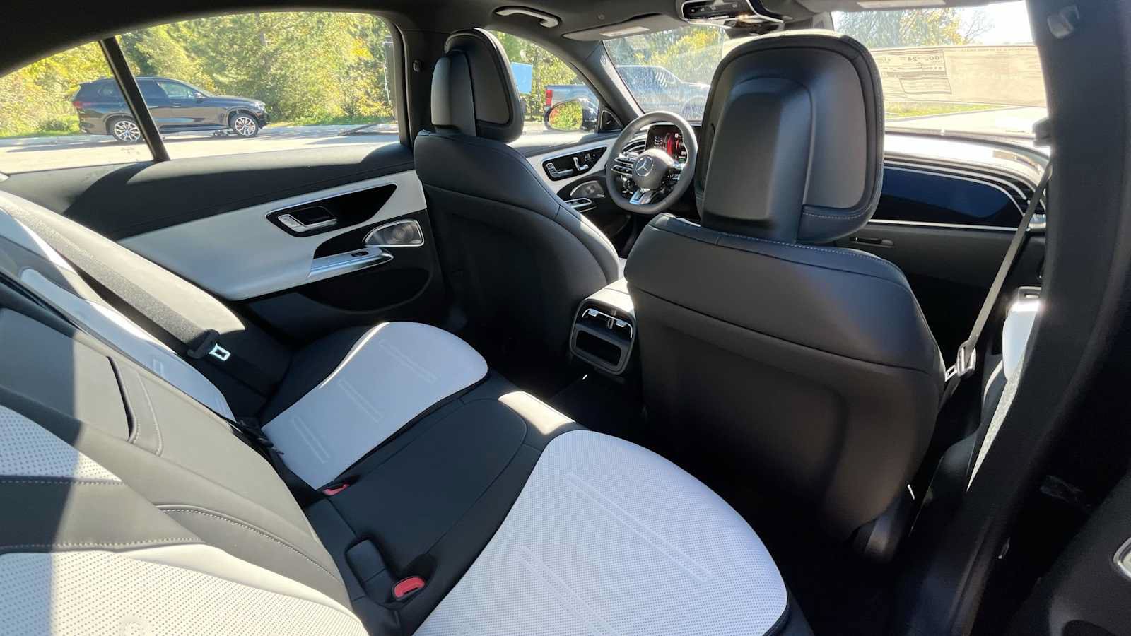 New 2027 Mercedes-Benz E 53 AMG e 4MATIC Sedan image 10