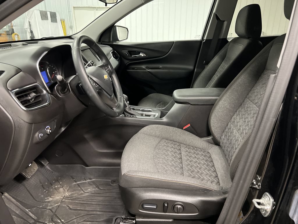 Used 2024 Chevrolet Equinox LT w/ LPO, Floor Liner Package AWD/4WD image 12