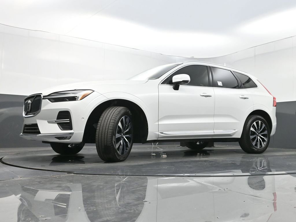 Used 2023 Volvo XC60 B5 Plus w/ Protection Package Premier image 24