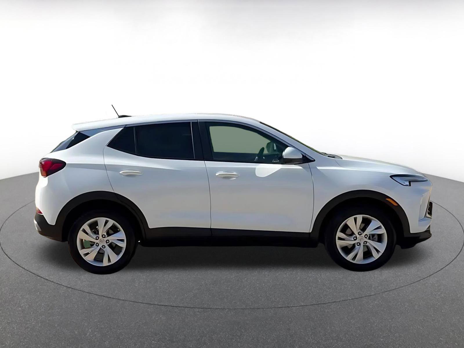 Used 2025 Buick Encore GX Preferred FWD image 16