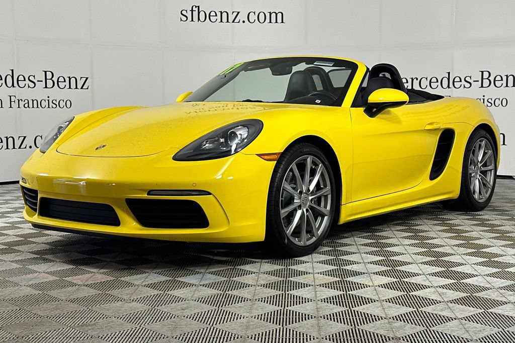 Used 2017 Porsche 718 Boxster RWD image 8