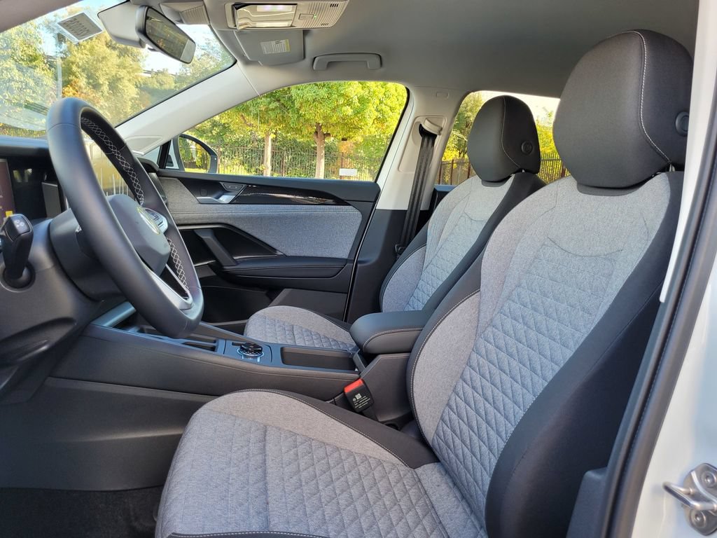 New 2026 Volkswagen Tiguan S FWD image 11