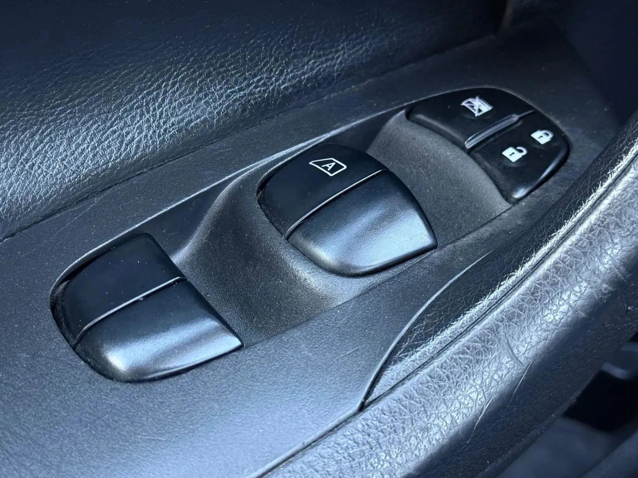 Used 2016 Nissan Altima 2.5 SR FWD image 23