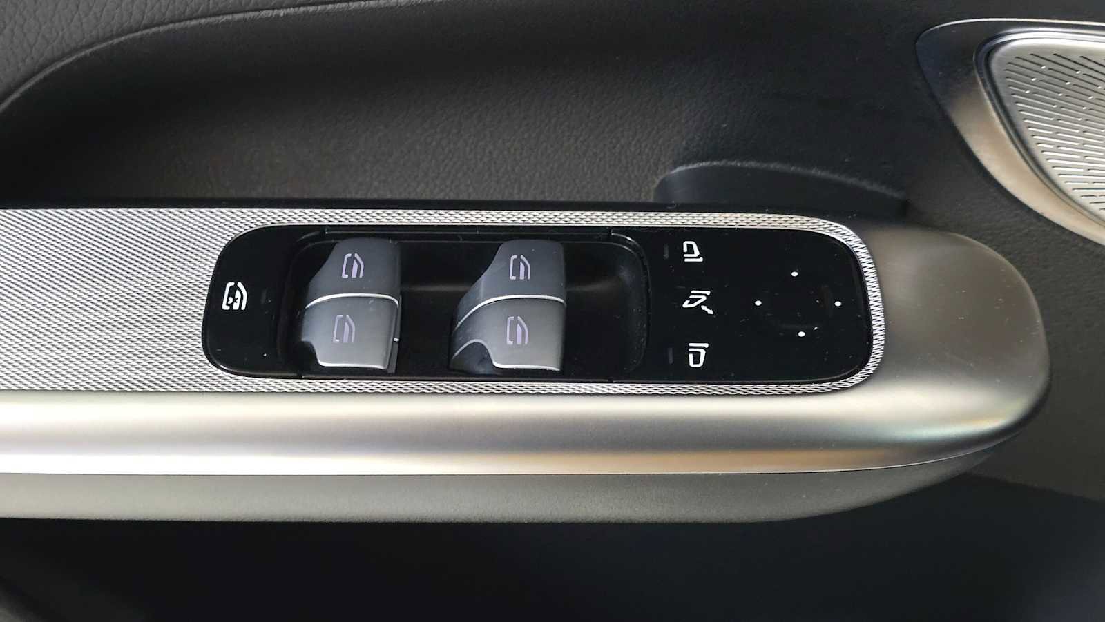 Certified 2024 Mercedes-Benz GLC 300 4MATIC image 24