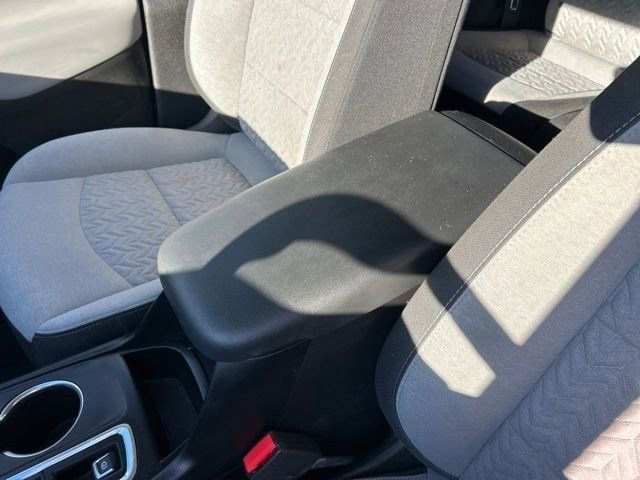 Used 2022 Chevrolet Equinox LS w/ LS Convenience Package image 31