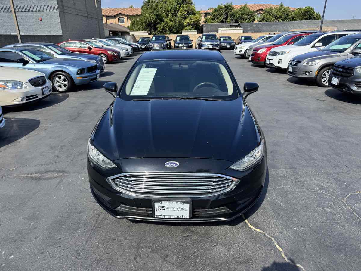 Used 2017 Ford Fusion SE w/ Fusion SE Technology Package FWD image 11