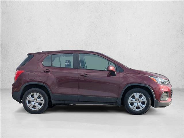 Used 2017 Chevrolet Trax LS FWD image 4