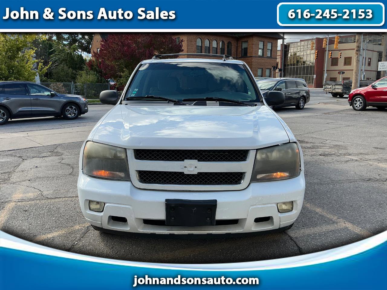 Used 2009 Chevrolet TrailBlazer LT w/ Sun And Sound Package image 1