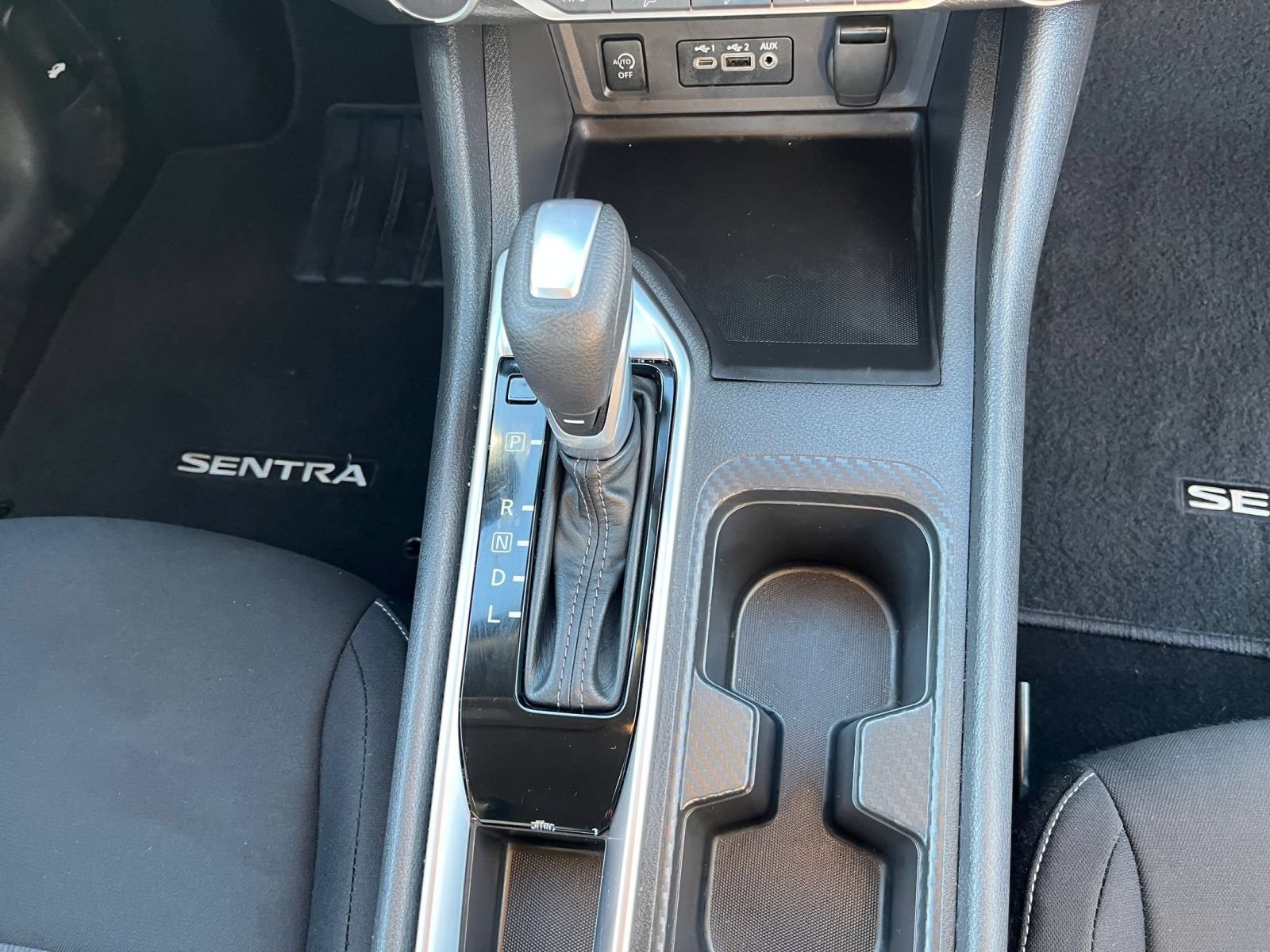 Used 2025 Nissan Sentra SV FWD image 40