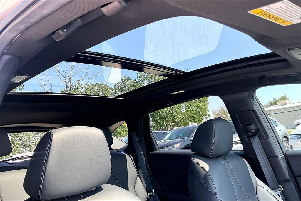 Used 2025 Acura RDX SH-AWD image 21