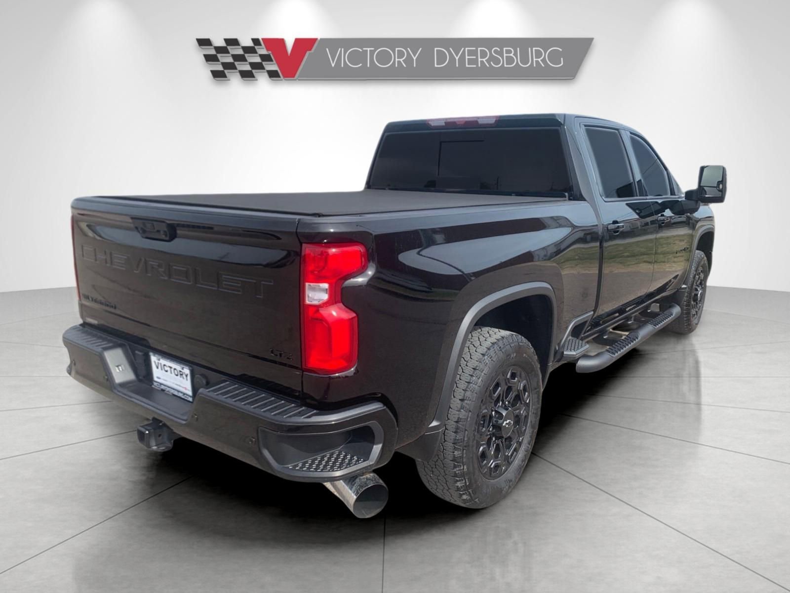 Used 2024 Chevrolet Silverado 2500 LTZ w/ LTZ Plus Package image 8