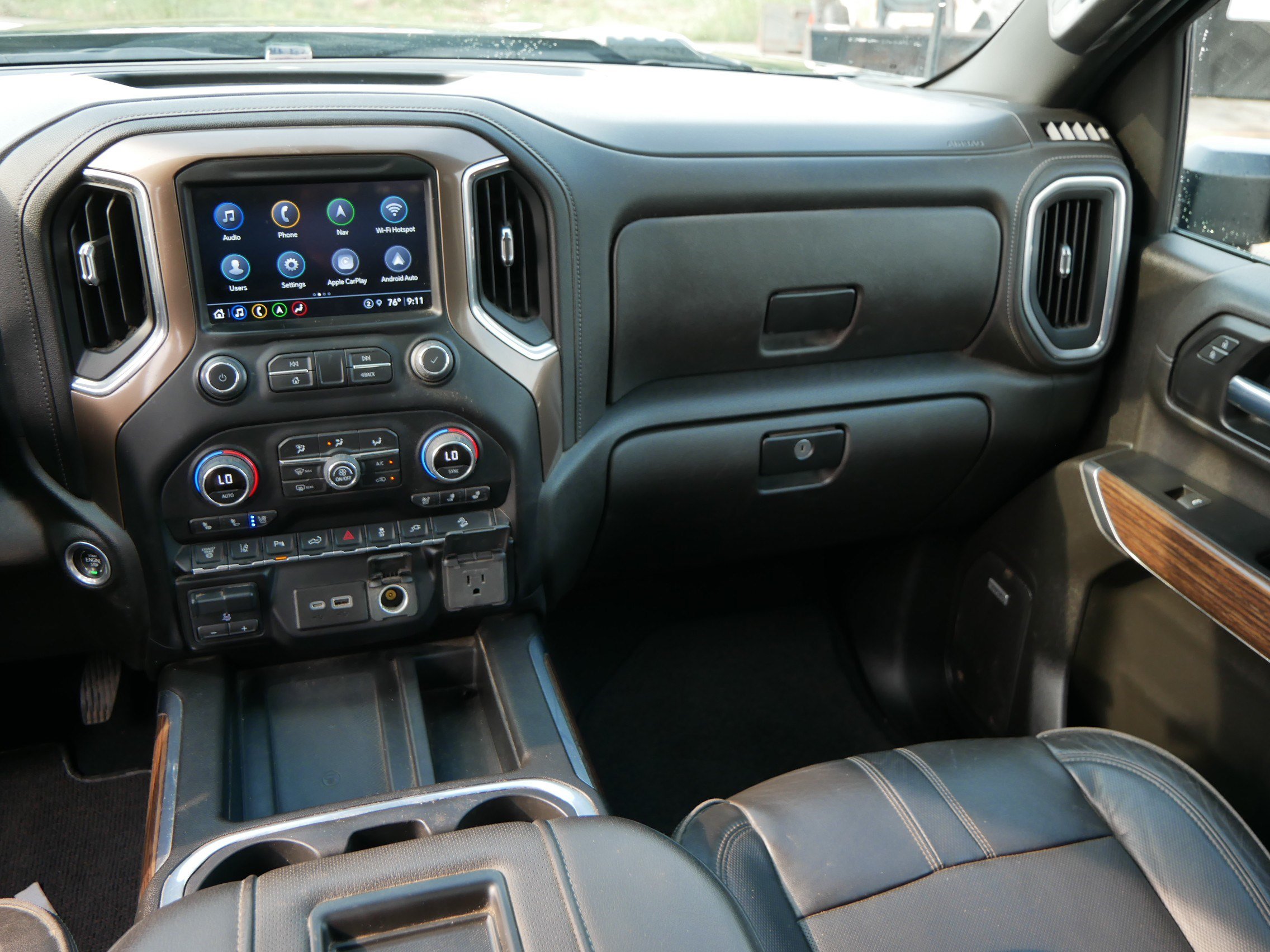 Used 2022 Chevrolet Silverado 3500 High Country w/ Safety Package II AWD/4WD image 12
