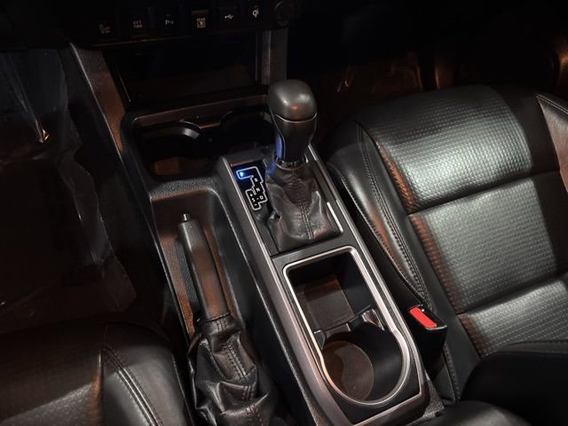 Used 2020 Toyota Tacoma TRD Off-Road w/ TRD Premium Off Road Package image 17