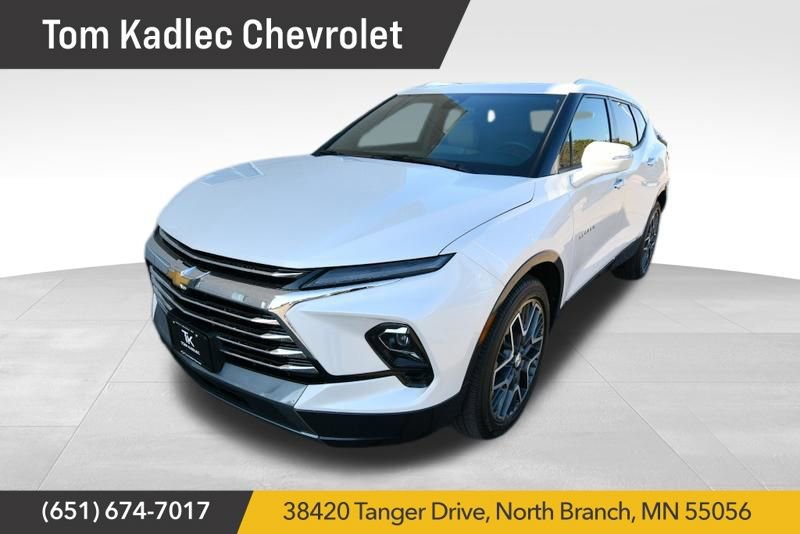 Used 2025 Chevrolet Blazer Premier w/ Driver Confidence II Package AWD/4WD image 1