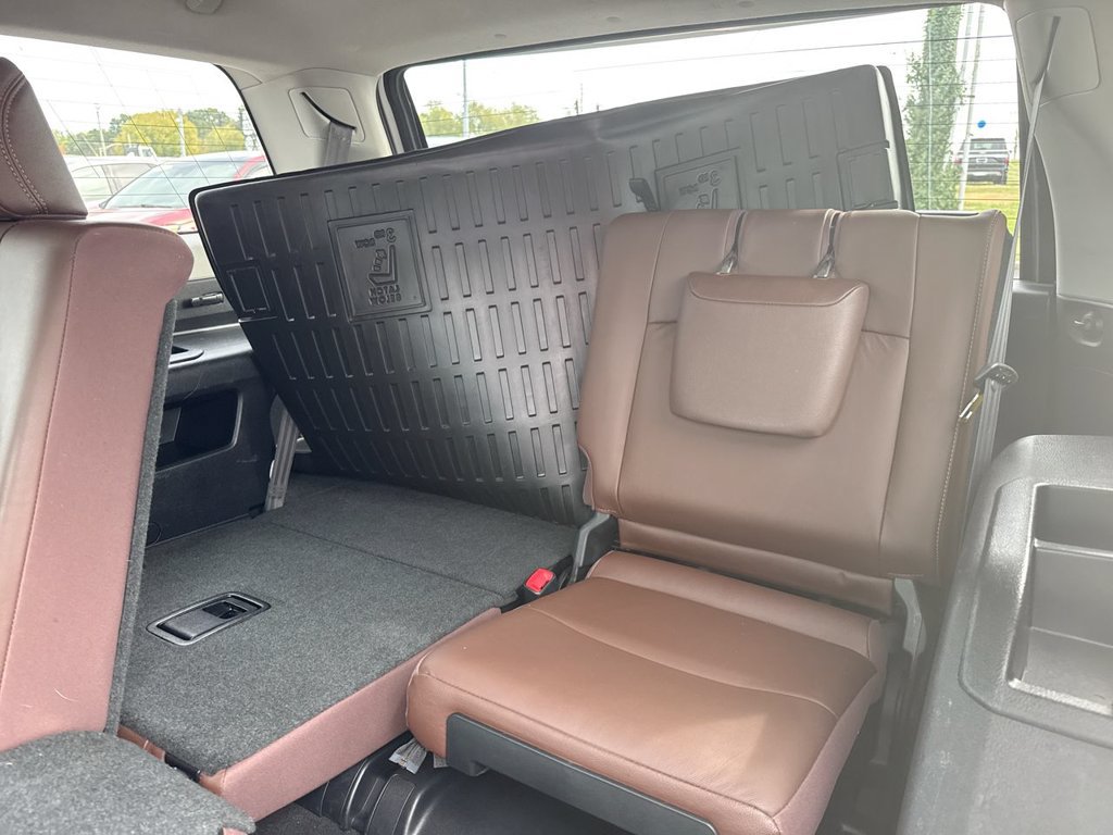 Used 2019 Toyota 4Runner Limited AWD/4WD image 11