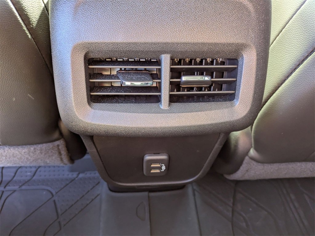 Used 2021 Chevrolet Equinox Premier image 31