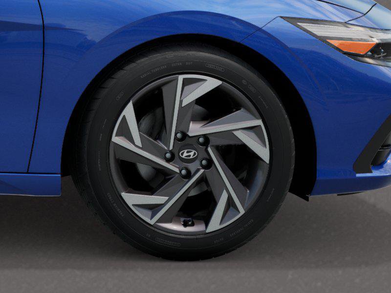 New 2025 Hyundai Elantra Limited image 8