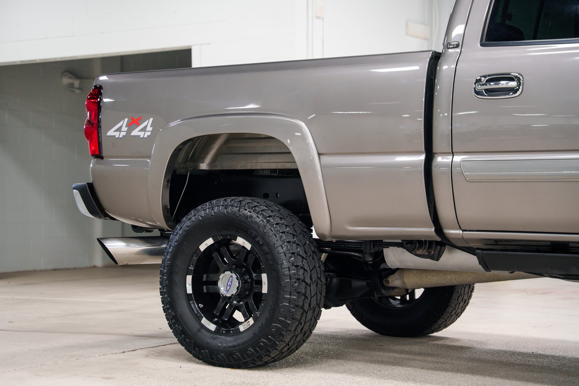 Used 2007 Chevrolet Silverado 2500 LT w/ Heavy-Duty Power Package AWD/4WD image 18