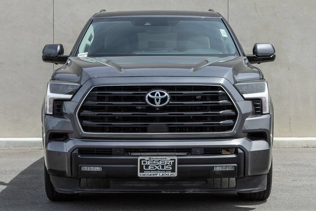 Used 2023 Toyota Sequoia SR5 w/ SR5 Premium Package RWD video 2