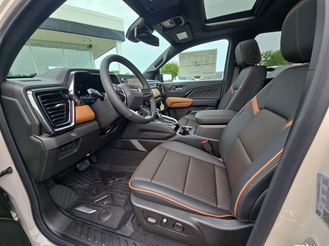 New 2026 GMC Canyon AT4 w/ Technology Plus Package AWD/4WD image 10