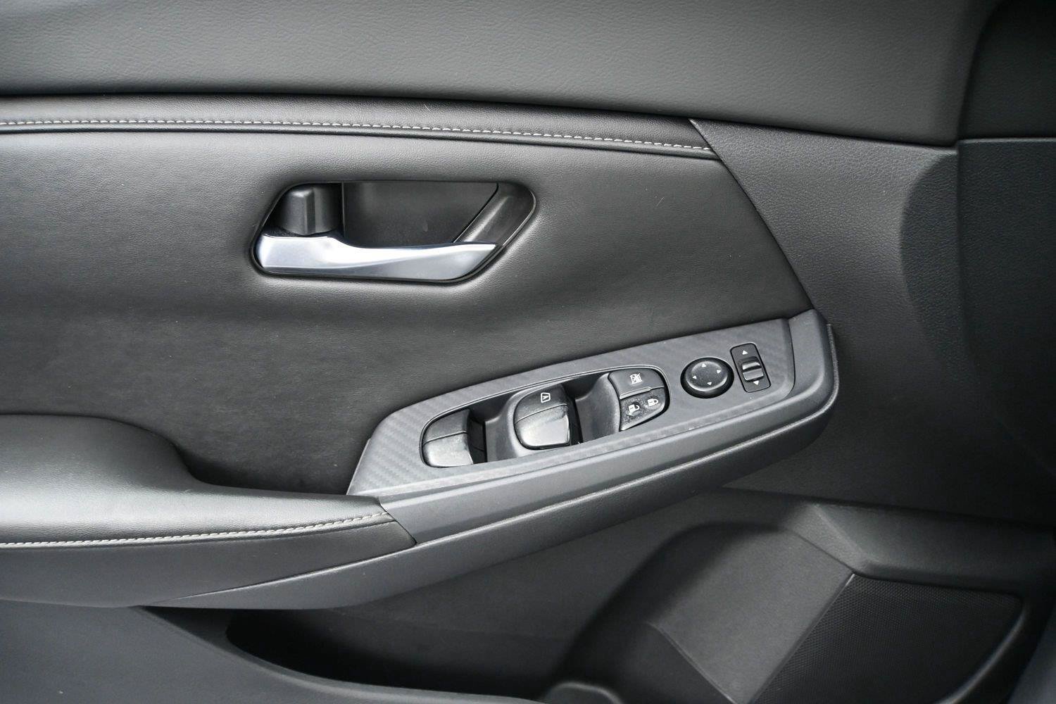 Used 2022 Nissan Sentra SV w/ All-Weather Package FWD image 7