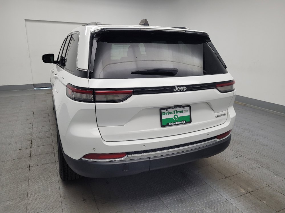 Used 2023 Jeep Grand Cherokee Limited RWD image 6