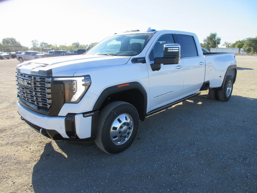New 2026 GMC Sierra 3500 Denali Ultimate image 11