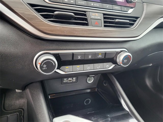 Used 2024 Nissan Altima 2.5 SV image 7